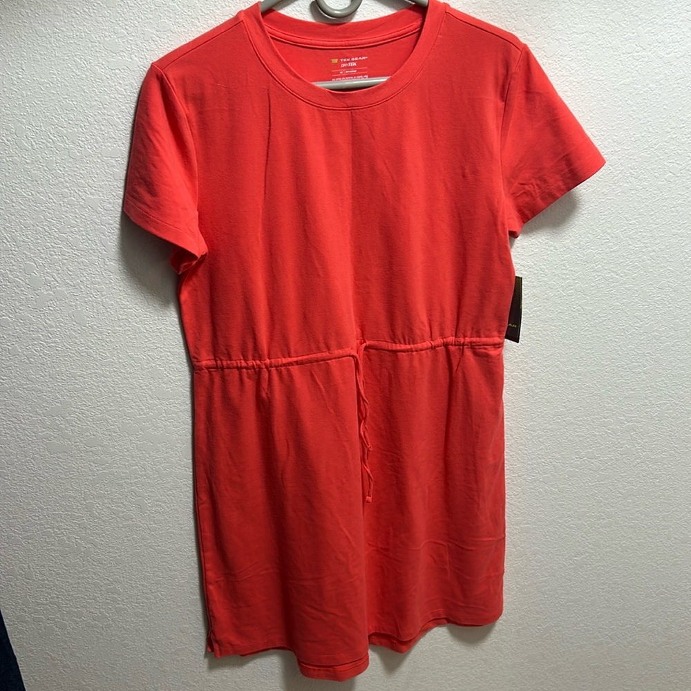 New with tags. Tek Gear Drytek dress size M.